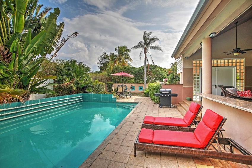 Large Pompano Home with Pool Walk to Private Beach!