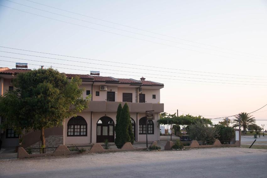 Palm Tree Apartments