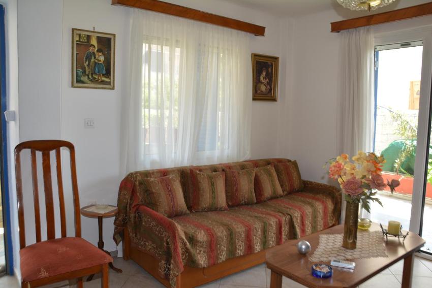 Traditional summer house in Marmari