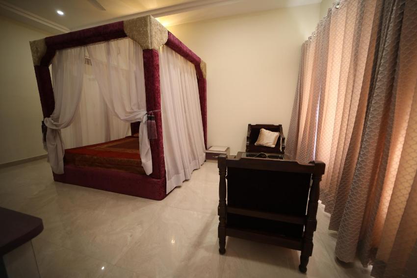 TEHRI CLUB AND RESORT