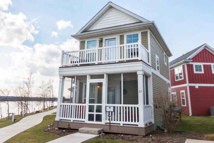 Rollin` on the River #25