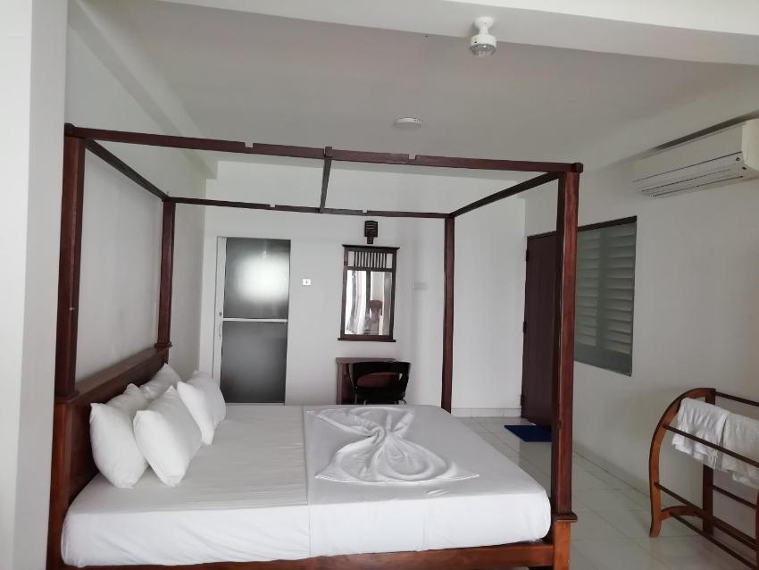 Shanthi Guest & beach villa