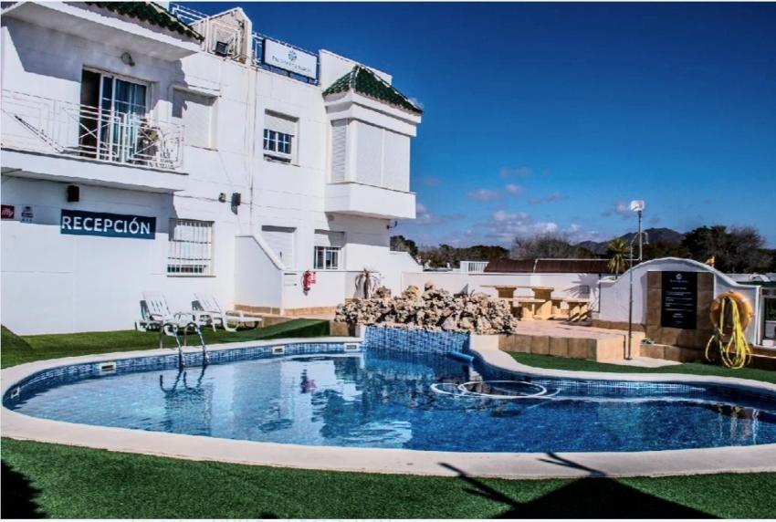 Apartamentos Palomares Beach