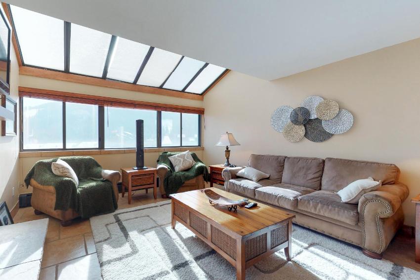 Village Square Penthouse Condo