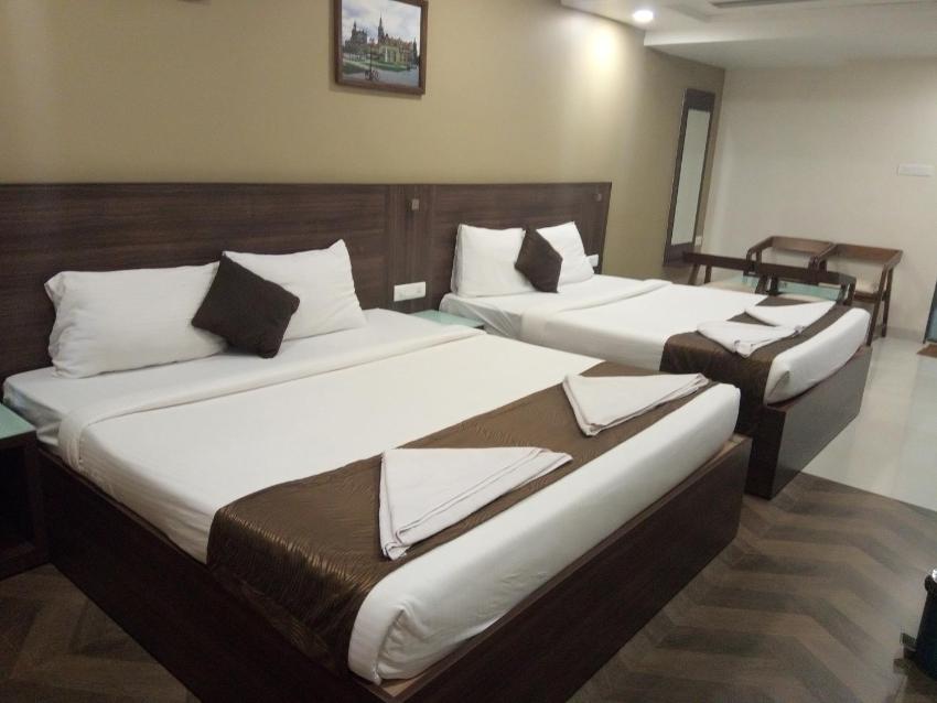 HOTEL SHRINGAR PALACE