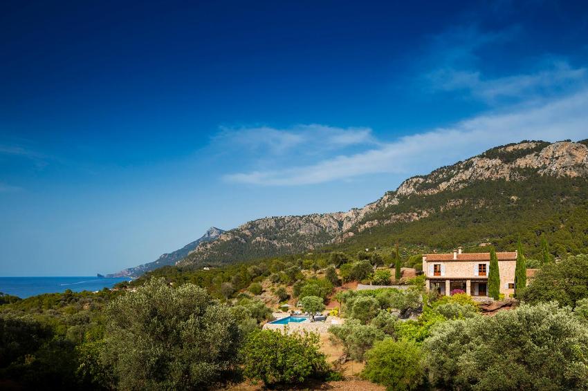 Luxury Private Holiday Villa with Private Pool, Mallorca Villa 1087