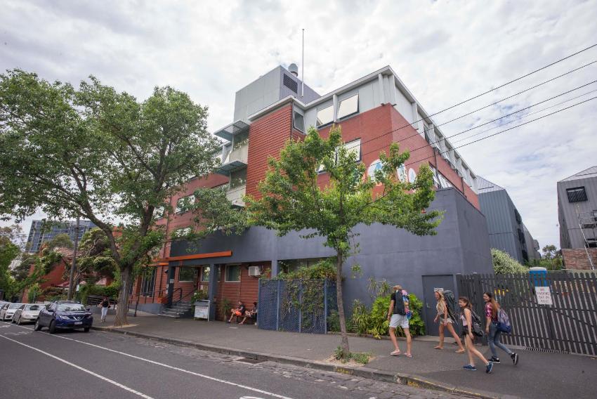 Melbourne Metro YHA