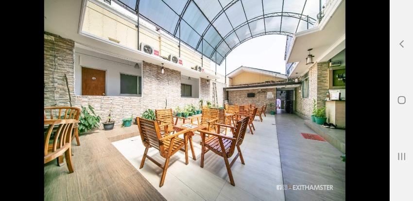 Charlton Kandy City Rest