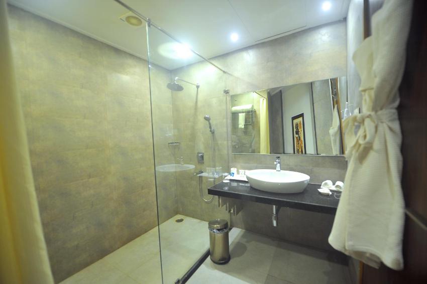 Pipul Padmaja Premium Hotel