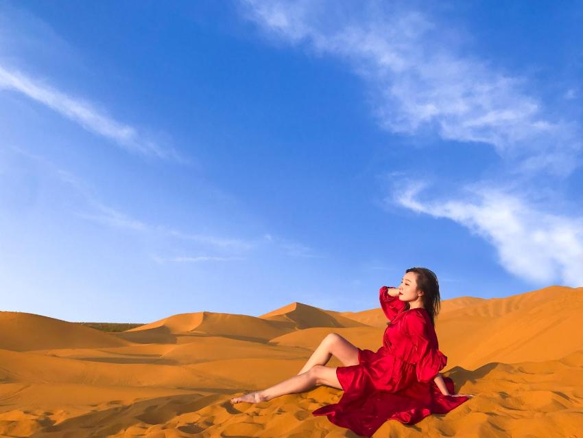 Dunhuang Vivian Desert Camping