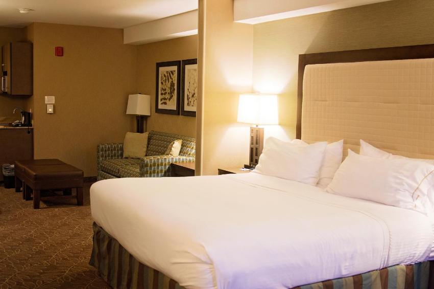 Holiday Inn Express Hotel & Suites Logan, an IHG Hotel