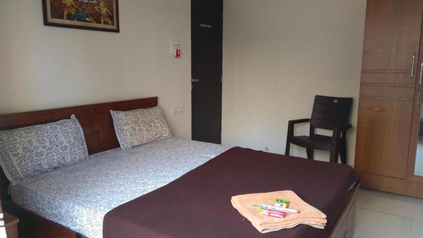 2 BHK Private Apartment Near Hiranandani Estate