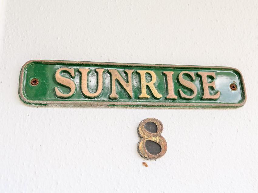 Sunrise, 8 Melbury