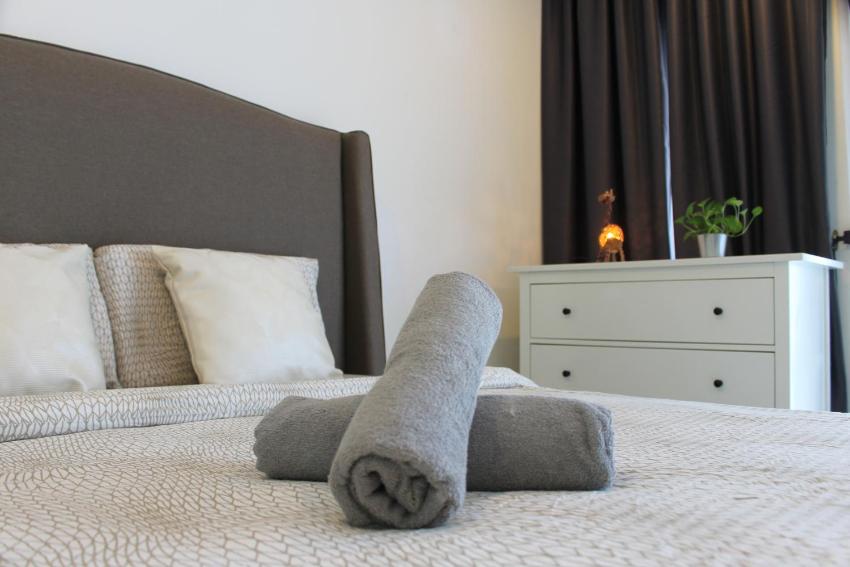 ThreeFour GuestHouse for 2-6 at Trefoil Setia Alam