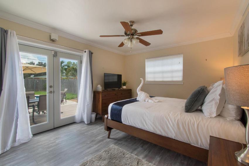 Private Pool 3BR all new Modern Furniture