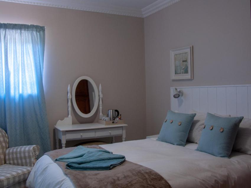 Hamilton Urban Farm Guest House