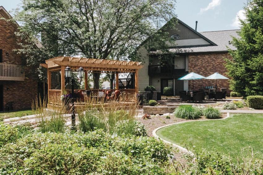 Eastland Suites Hotel & Conference Center