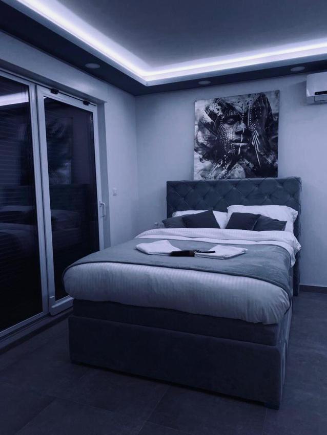 Jacuzzi Apartment Code 96