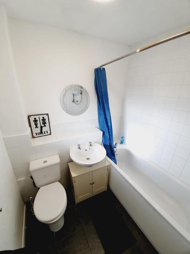 2 Bedroom Rayleigh Apartment