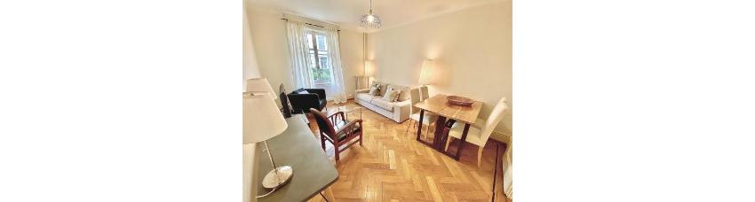 Charming, between train station and lake!