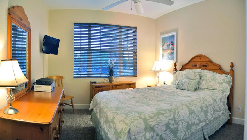 Avenida De Cortez 5210