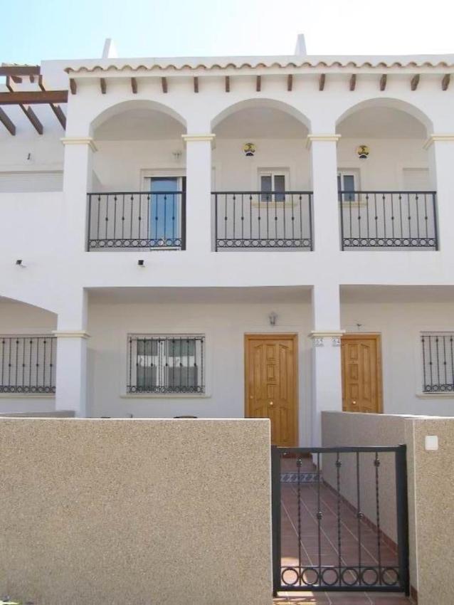 Lovely 2-Bed House in Punta Prima Orihuela Costa