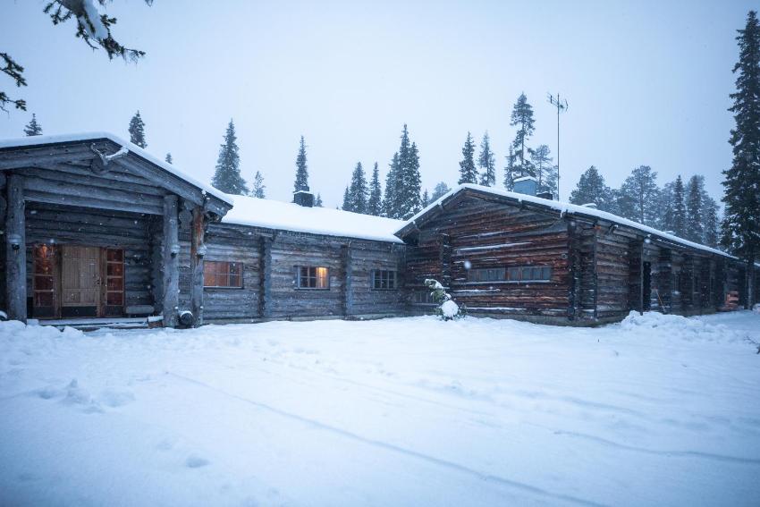 Flying Reindeer Resort