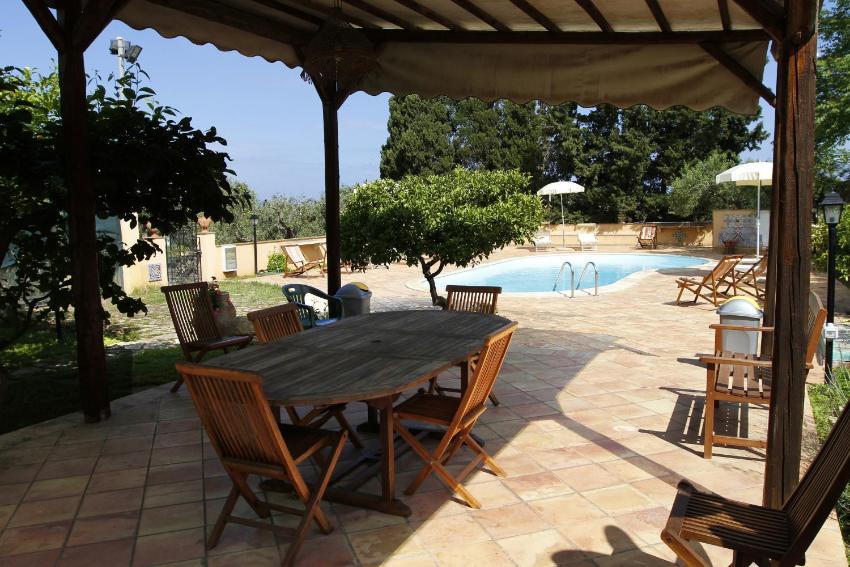 2 bedrooms appartement with shared pool furnished terrace and wifi at Paceco 3 km away from the beach