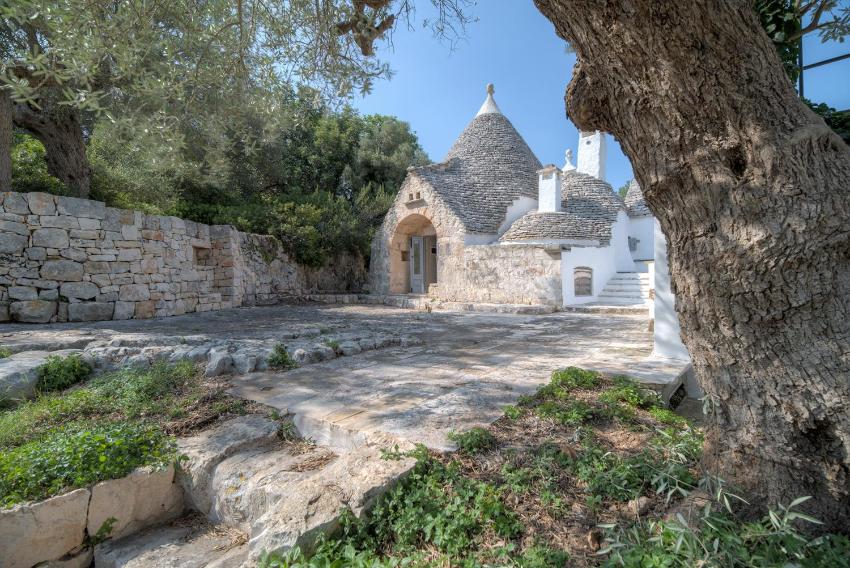 Trulli Capo di Lupo by Typney