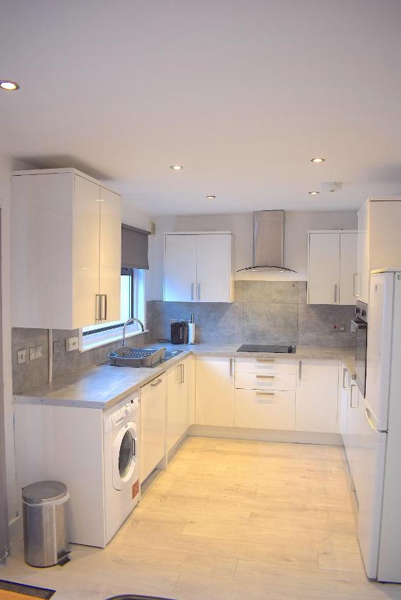 3 Bedroom-Kelpies Serviced Apartments Bruce