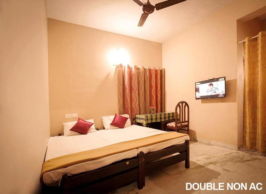 Hotel Surabhi tourist home