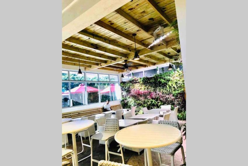 BreadFruit Villa - Your Piece of Paradise!