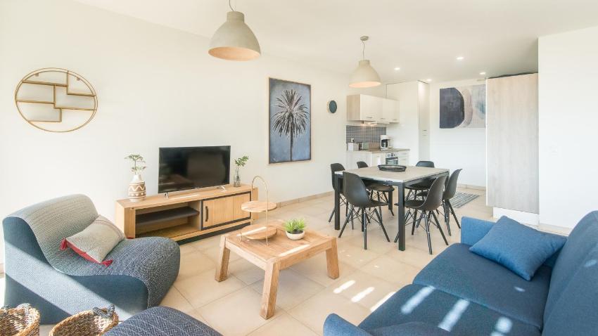 Villa Spacieuse avec Jacuzzi Privatif