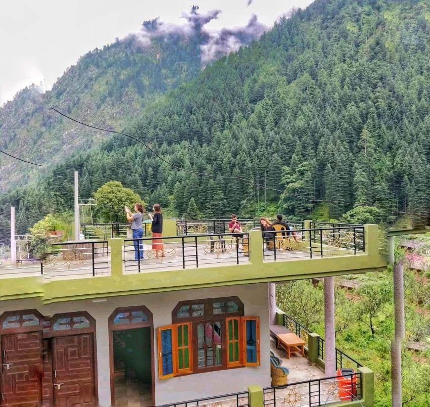 Little Hamlet Cafe and Guest House