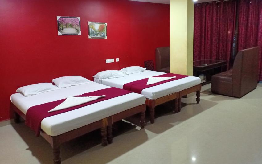 Yelagiri Residency pure veg