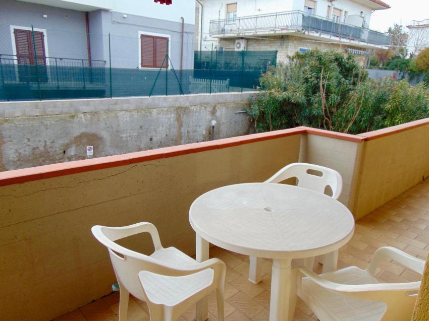 M277 - Marcelli, trilocale con terrazzo a 100mt al mare