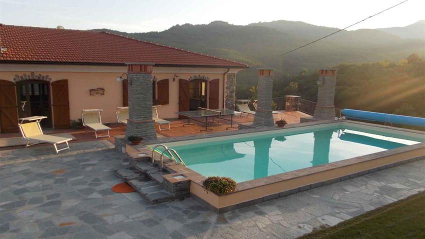 VILLA ARBEIO 8&6, Emma Villas