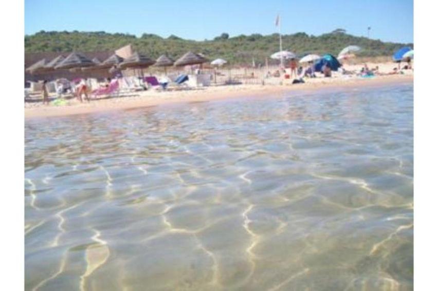 La stanza vicino al mare , una camera da letto e bagno con balcone vista mare