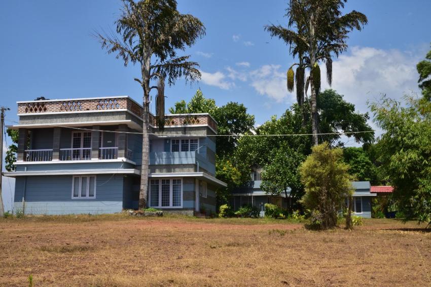 Party house with excellent sea and city view