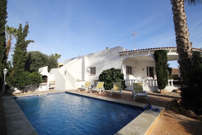 Riumar "Lorenzo", 400m to beach, private pool, On-Site-Service, dog beach