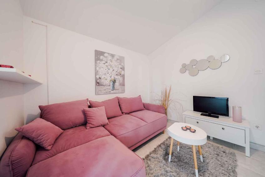 One-Bedroom Apartment in Ljubac I