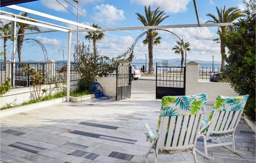 Beautiful home in Los Alczares with 3 Bedrooms and WiFi