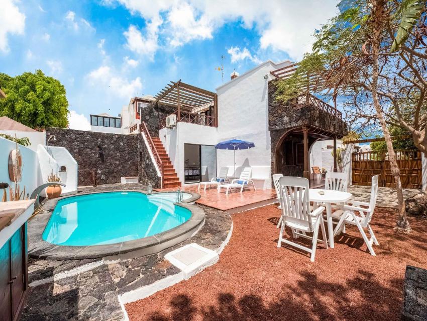 Villa Aloe with pool in Puerto del Carmen