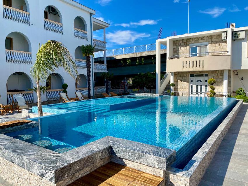 Blue Star Apartments