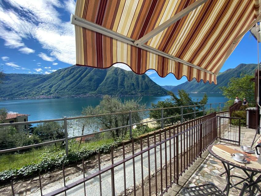 La Casa Di Natale on the Greenway