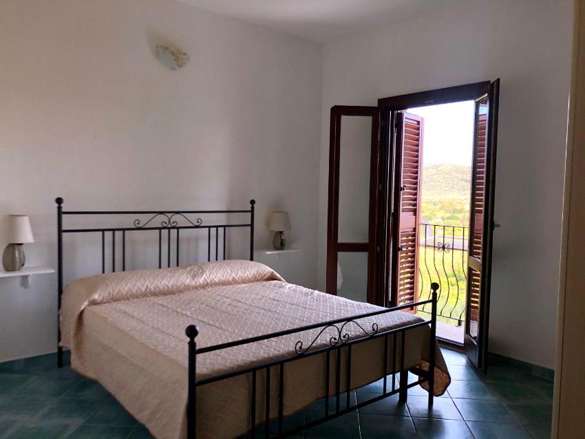 Janna Entosa-Ammentos