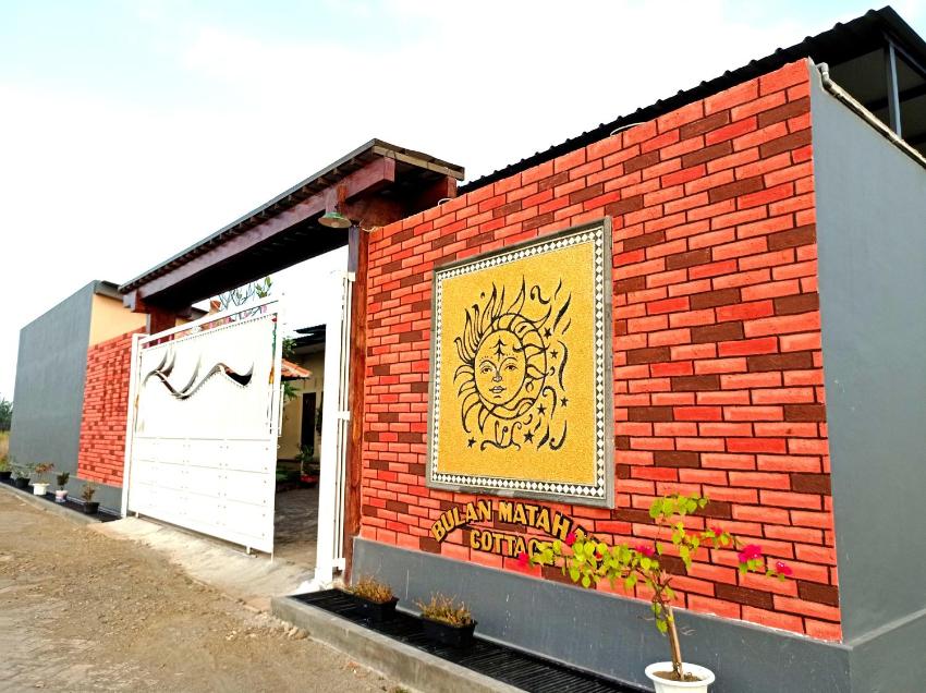 Bulan Matahari Cottage