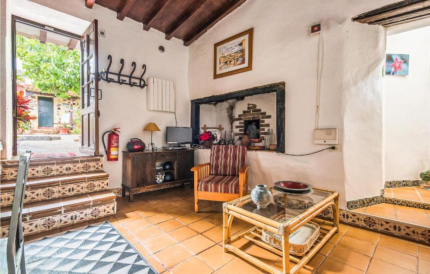 Amazing apartment in Valle de Guerra with 1 Bedrooms, WiFi and Outdoor swimming pool