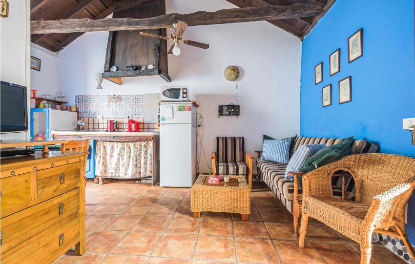 Awesome apartment in Valle de Guerra with WiFi, Outdoor swimming pool and Swimming pool