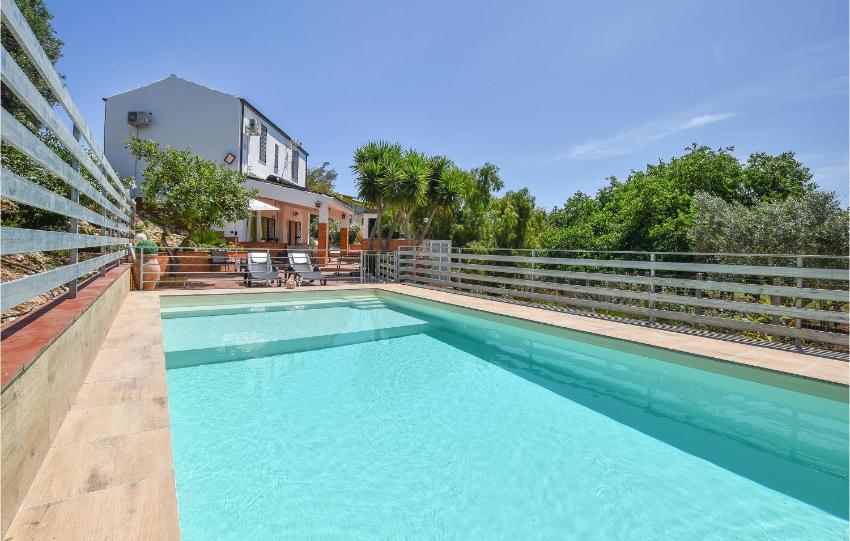Stunning home in Trappeto with 4 Bedrooms, WiFi and Outdoor swimming pool
